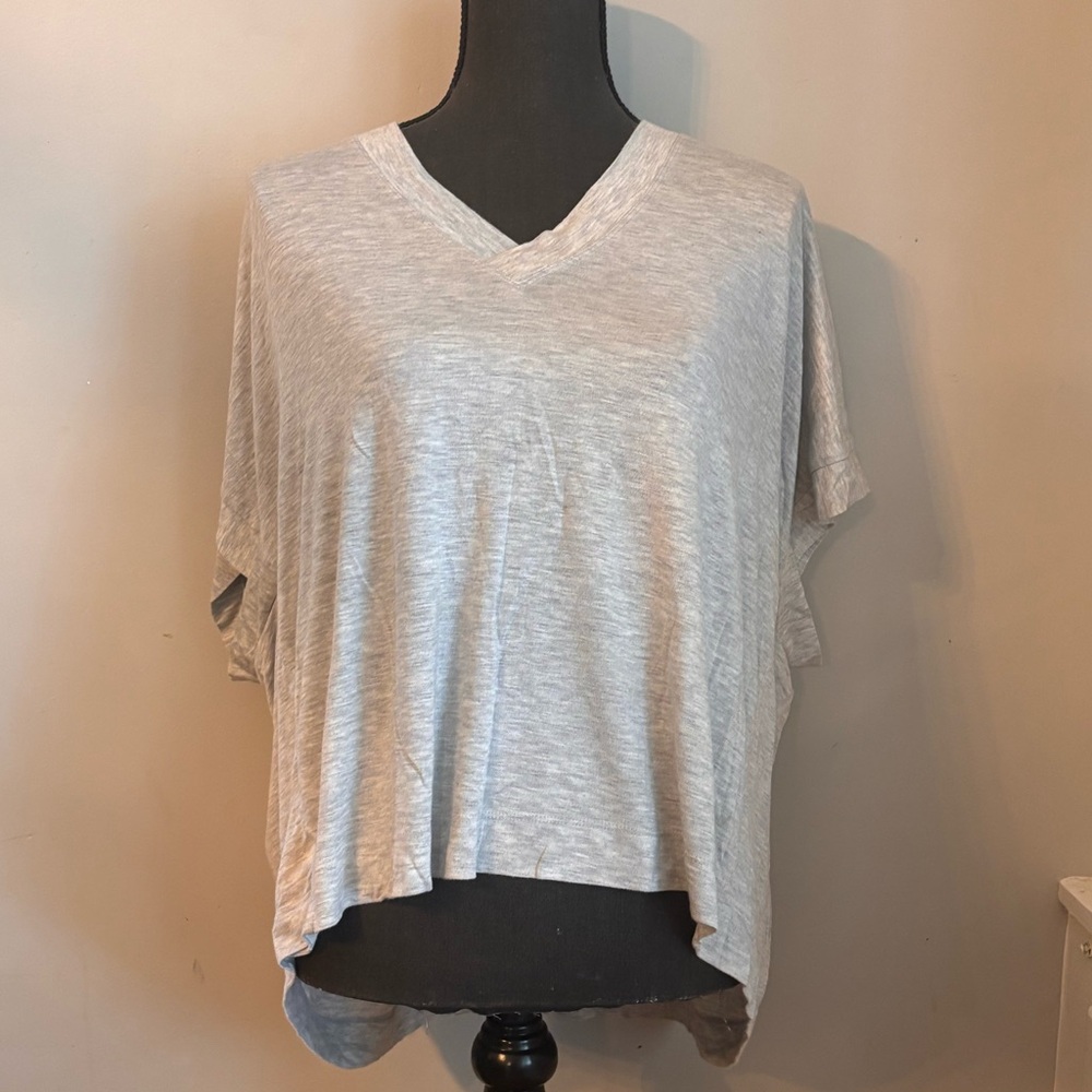 Lou & Grey Gray Boxy Short Sleeve Tee
